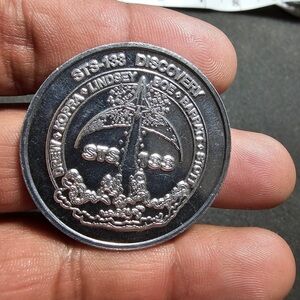 Sts-133 Discovery Space Shuttle Ssilver Tone Commemorative Token Coin Medal